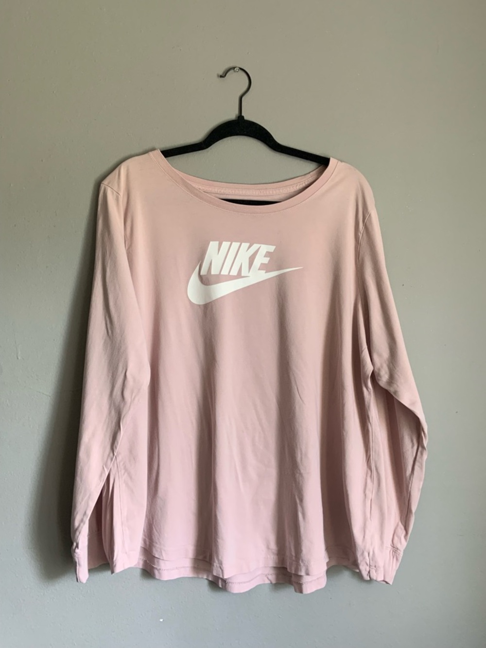 Nike Sportswear Essential Women’s Long-Sleeve Logo T-Shirt - Pink - Plus Size 2x